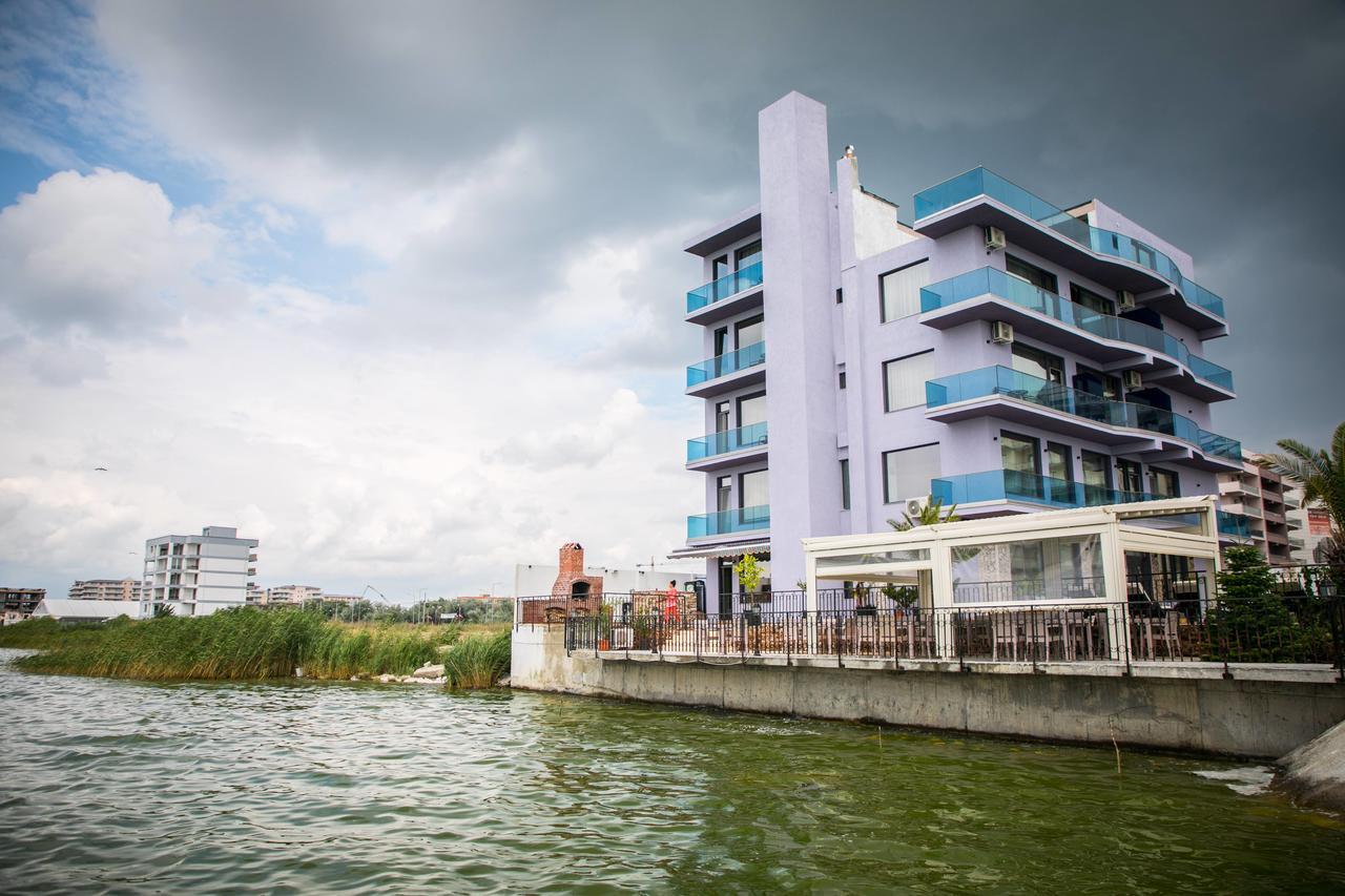 Almar Lake View Boutique H Mamaia Extérieur photo