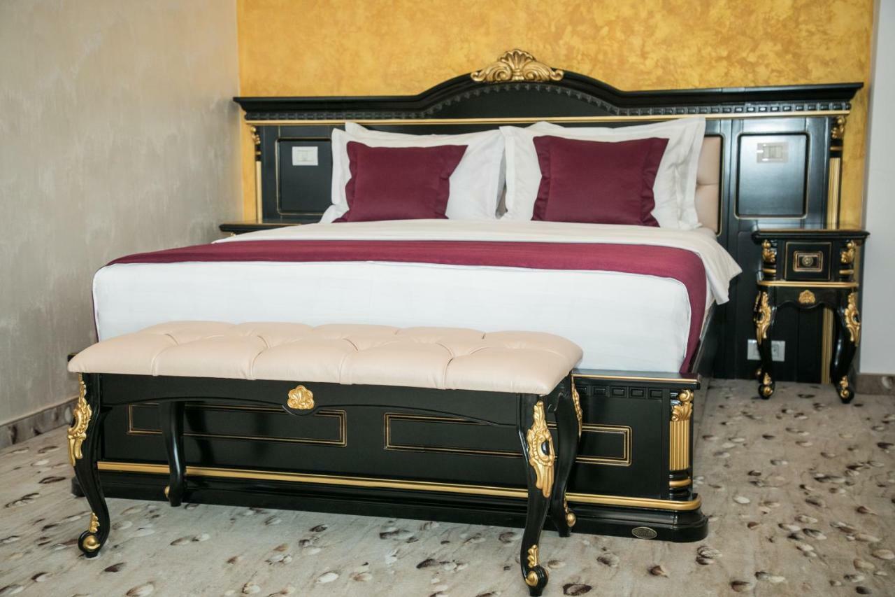 Almar Lake View Boutique H Mamaia Extérieur photo