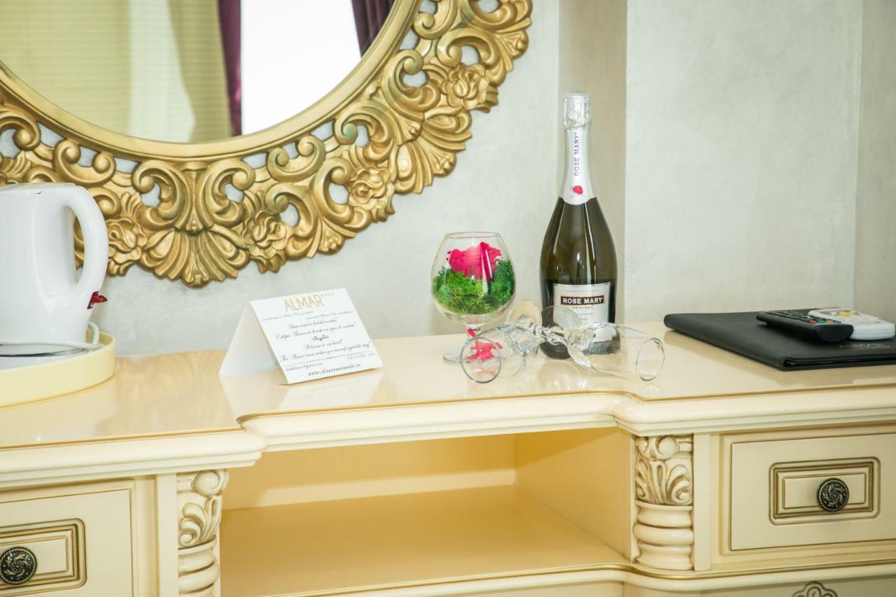 Almar Lake View Boutique H Mamaia Extérieur photo