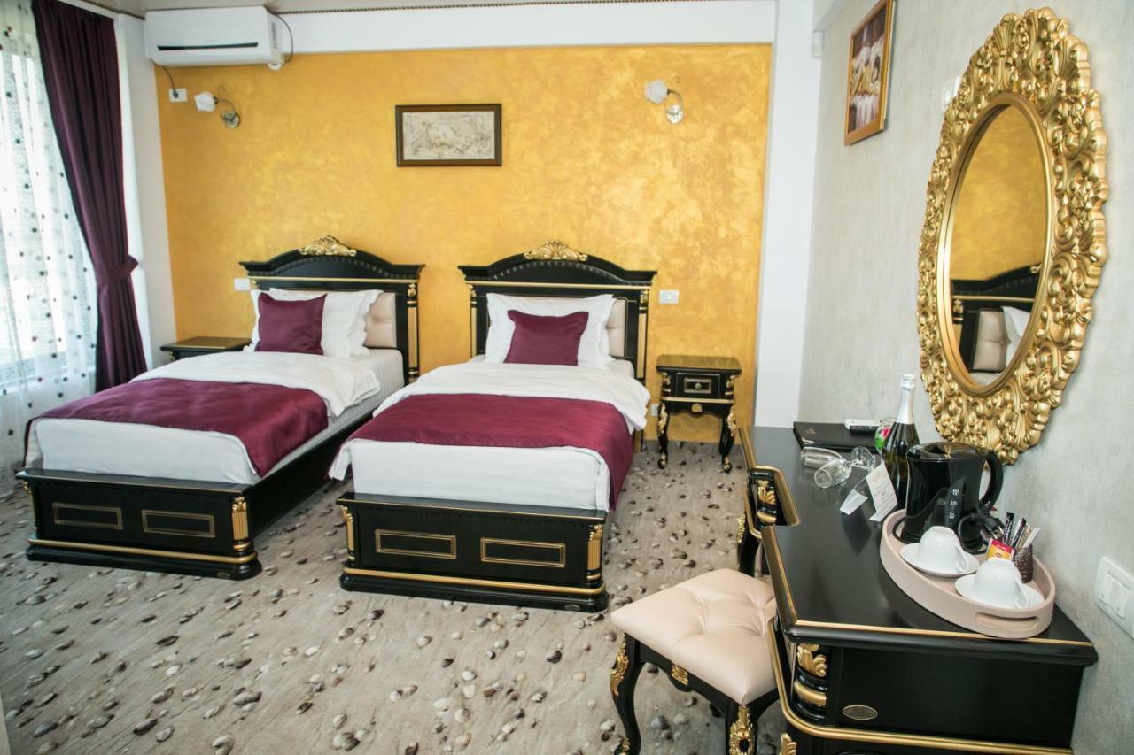 Almar Lake View Boutique H Mamaia Extérieur photo