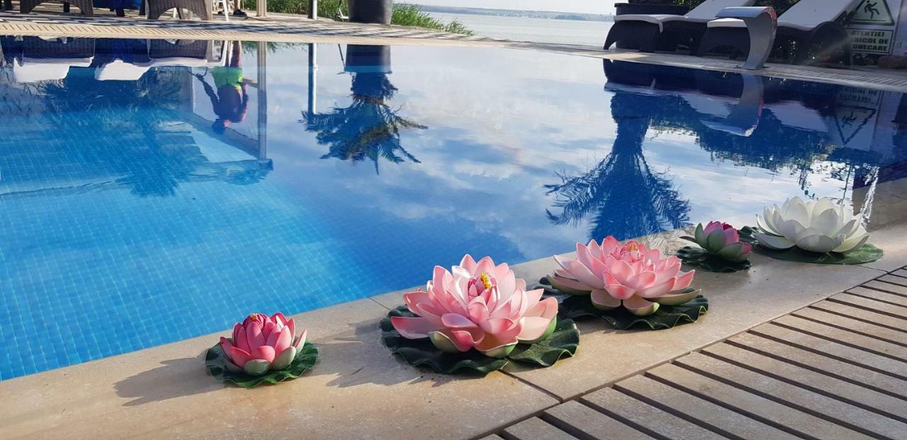 Almar Lake View Boutique H Mamaia Extérieur photo